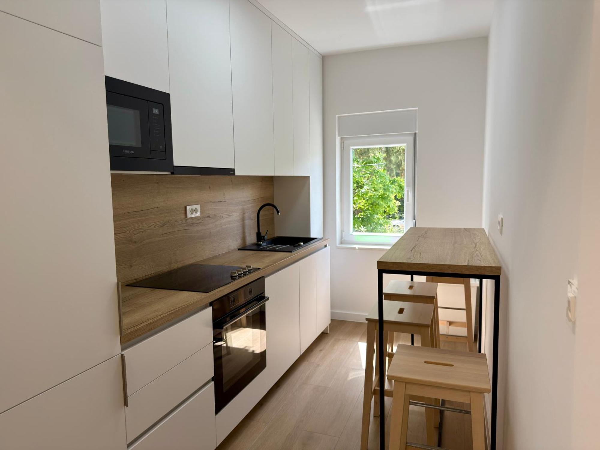 Apartmani Tatjana โนวาลยา ภายนอก รูปภาพ